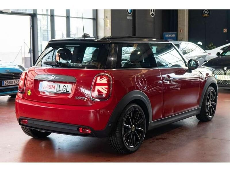 Usado Mini Cooper SE 135 kW (184 CV) 2020 Rojo Utilitario