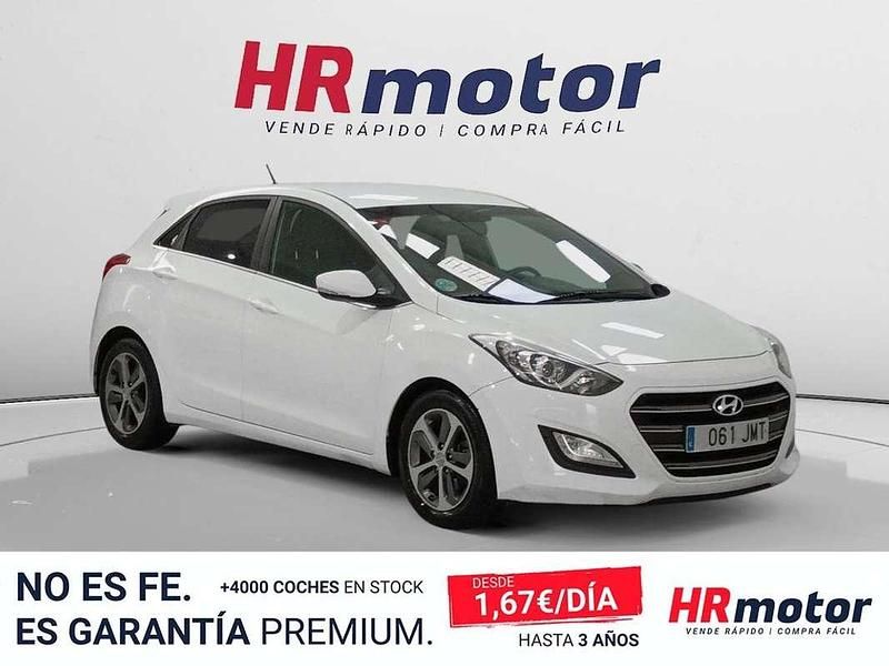 Usado Hyundai i30 GO! 111 CV (81 kW) 2016 Blanco Utilitario