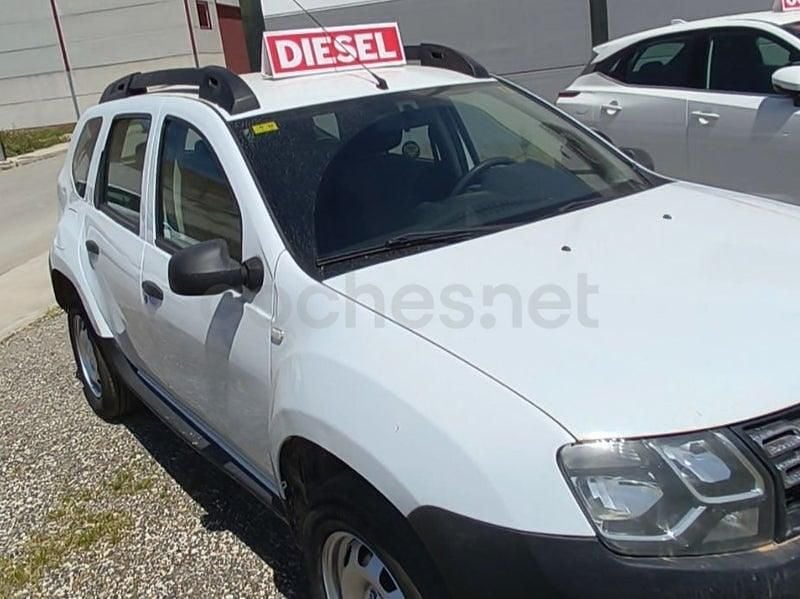 Begagnad Dacia Duster Ambiance 90 HK (66 kW) 2015 Vit SUV