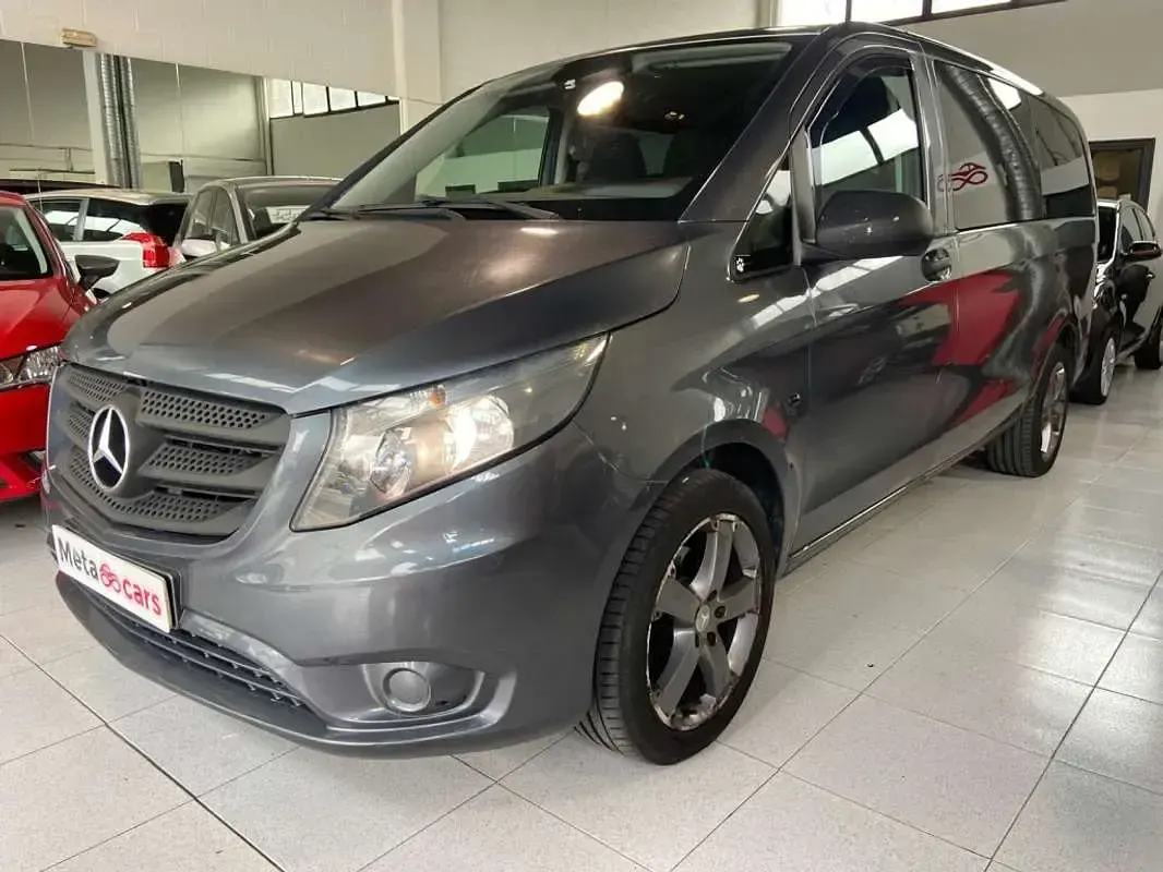 Usado Mercedes Vito 136 CV (100 kW) 2016 Gris Van