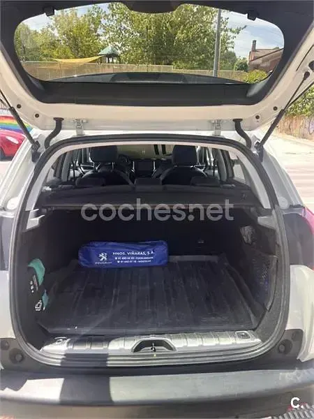 Usado Peugeot 2008 GT-line 120 CV (88 kW) 2018 Blanco SUV