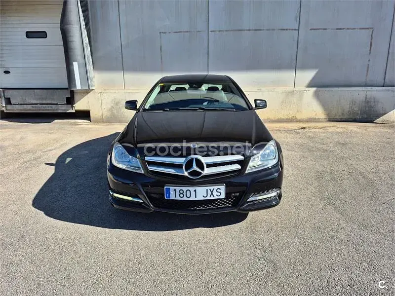 Usado Mercedes C220 170 CV (125 kW) 2011 Negro Coupe