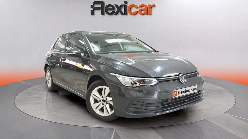 Usado VW Golf VIII Life 150 CV (110 kW) 2022 Gris Berlina