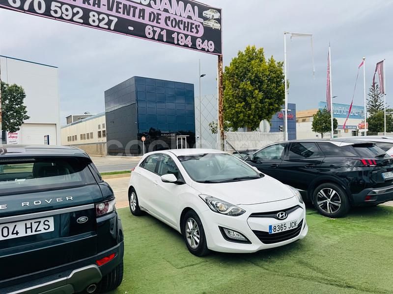 Blanco Usado 2015 Hyundai i30 Berlina | 7499 € (Buen precio) - Imagen 1/4