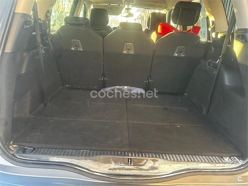 Usado Citroën Grand C4 Picasso Feel 120 CV (88 kW) 2018 Gris / plata Monovolumen