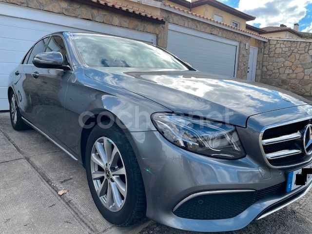 Usado Mercedes E220 194 CV (142 kW) 2018 Gris / plata Berlina