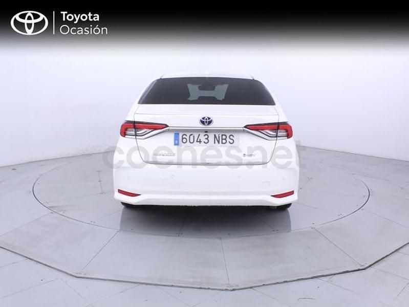 Usado Toyota Corolla Style 140 CV (102 kW) 2025 Blanco Berlina