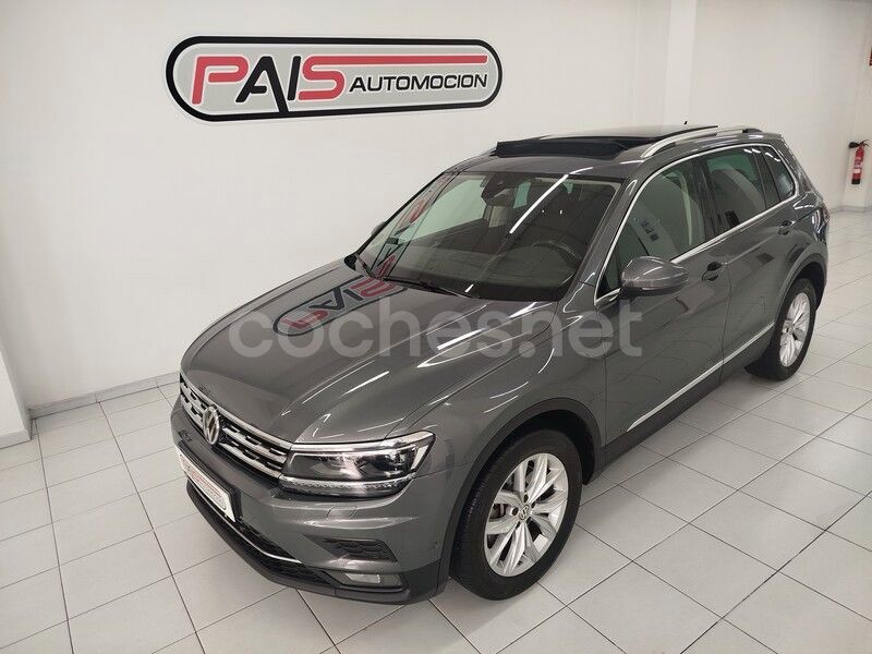 Gris / plata Usado 2018 VW Tiguan Sportline SUV | 23.490 € (Un poco caro) - Imagen 1/4