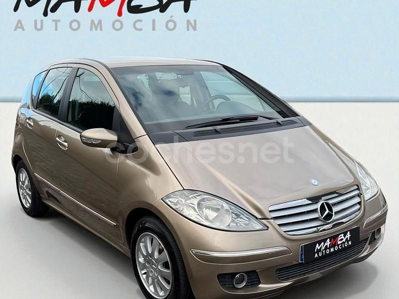 Usado Mercedes A180 Avantgarde 109 CV (80 kW) 2004 Beige Monovolumen