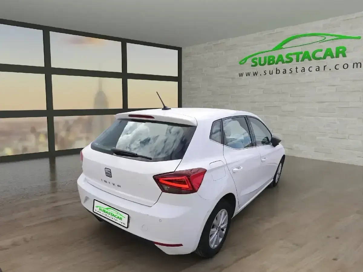 Usado Seat Ibiza XCELLENCE 116 CV (85 kW) 2019 Blanco Utilitario