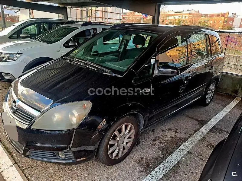 Usado Opel Zafira Enjoy 120 CV (88 kW) 2006 Negro Monovolumen