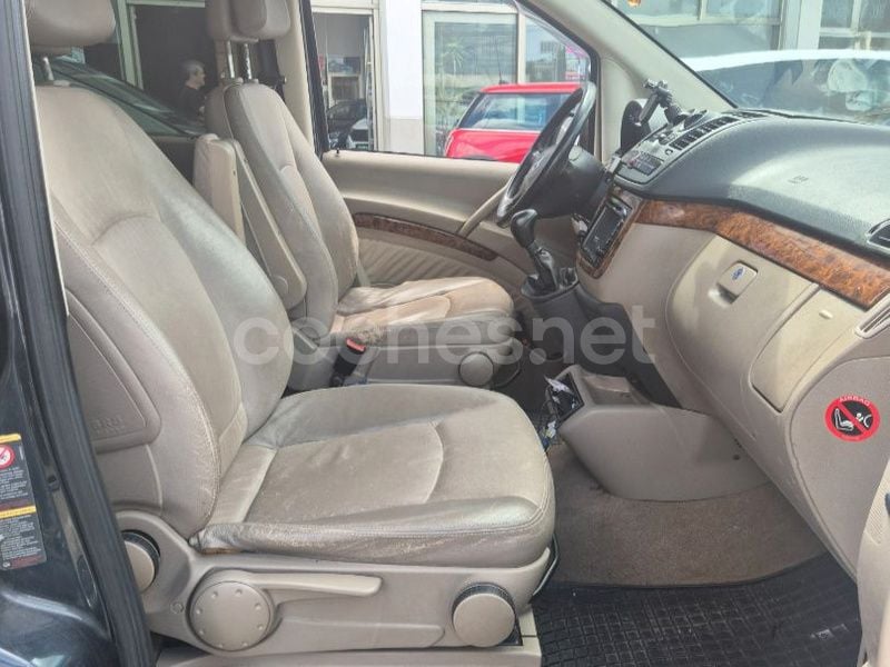 Usado Mercedes Viano 150 CV (110 kW) 2004 Gris / plata Monovolumen