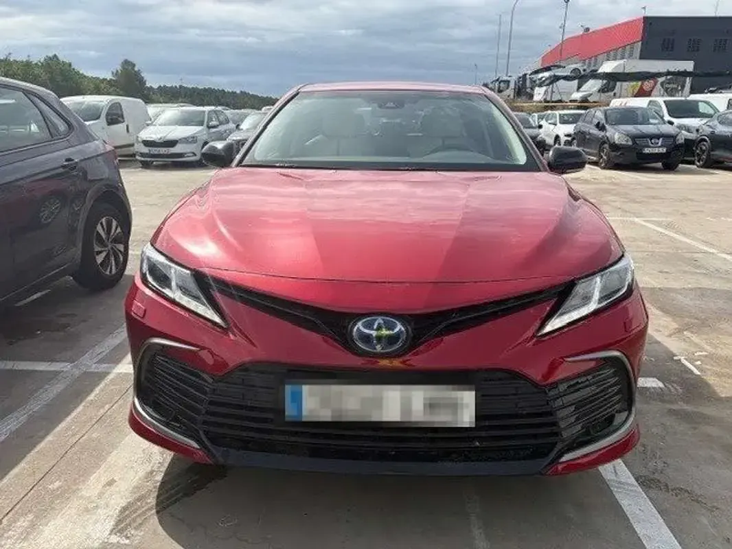 Käytetty Toyota Camry Advance 218 HP (160 kW) 2021 Sedan