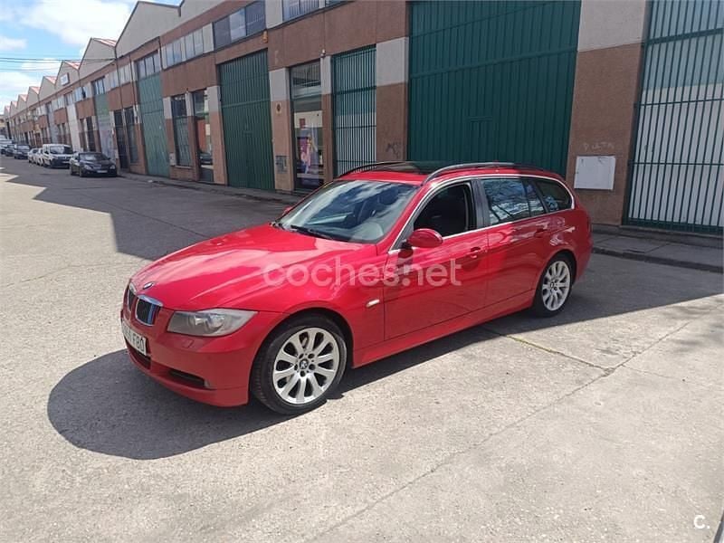 Usado BMW 320 163 CV (119 kW) 2006 Rojo Familiar