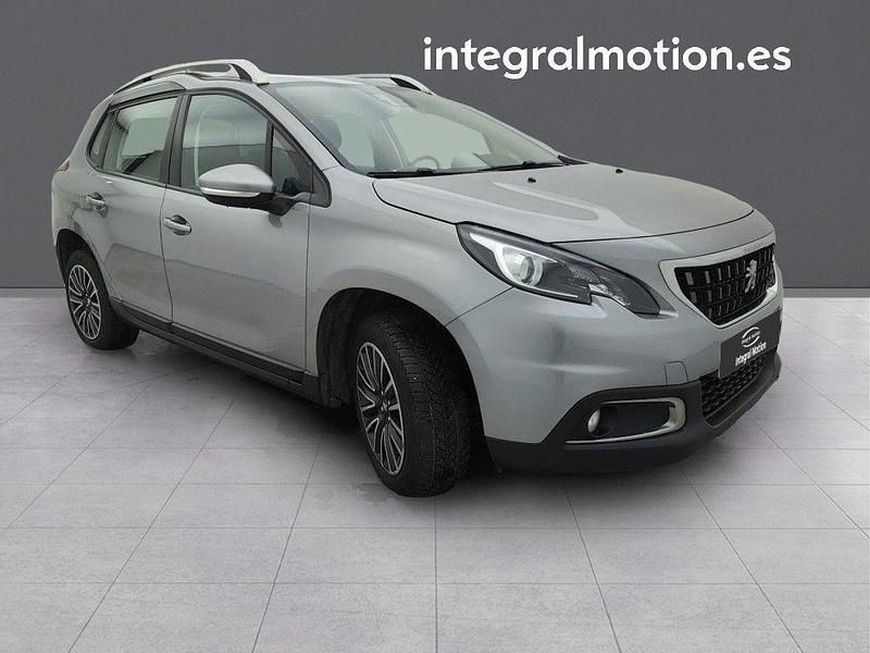 Usado Peugeot 2008 Active 102 CV (75 kW) 2019 Gris SUV