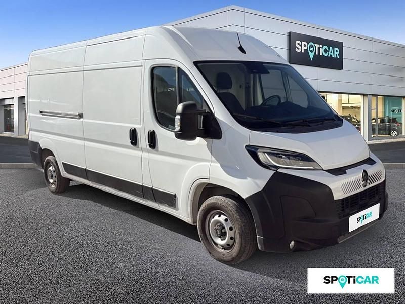 Usado Citroën Jumper 140 CV (102 kW) 2024 Blanco Monovolumen