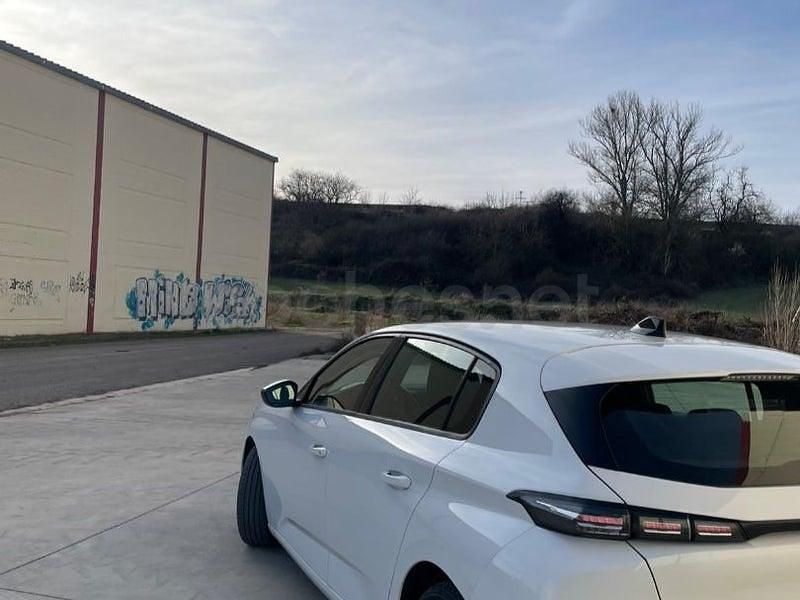 Usado Peugeot 308 Active 130 CV (95 kW) 2022 Blanco Berlina