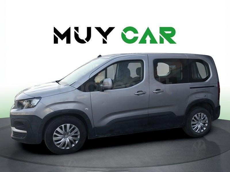 Usado Peugeot Rifter Active 100 CV (73 kW) 2020 Gris / plata Monovolumen