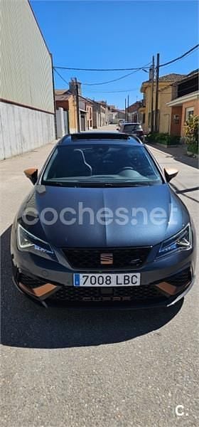 Usado Seat Leon ST 4Drive 300 CV (220 kW) 2019 Gris / plata Familiar