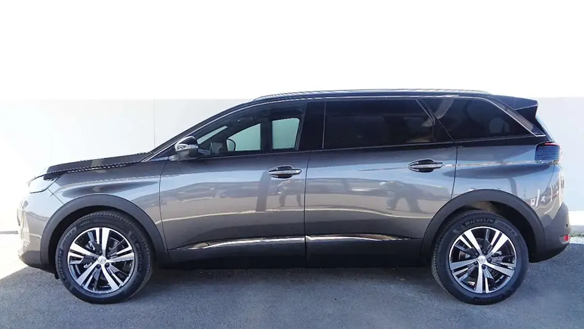 Usado Peugeot 5008 Allure 131 CV (96 kW) 2024 SUV