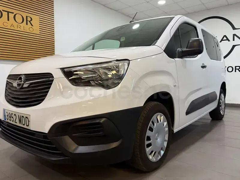 Usado Opel Combo Life Edition+ 102 CV (75 kW) 2023 Blanco Monovolumen