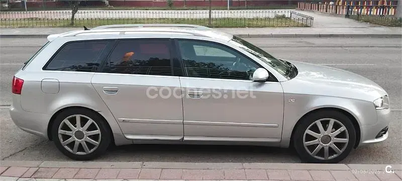 Usado Audi A4 S-Line 115 CV (84 kW) 2008 Gris / plata Familiar