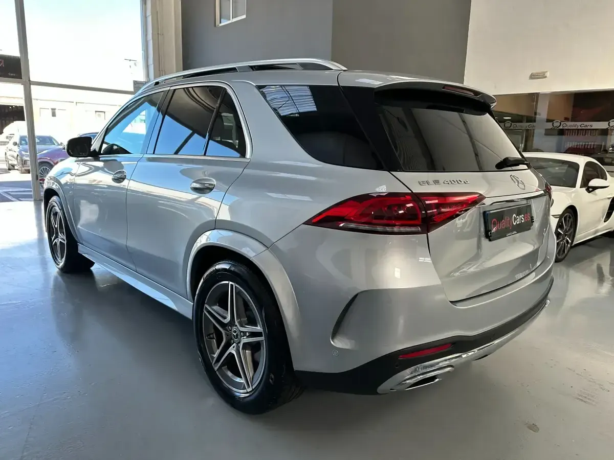 Usado Mercedes GLE400 330 CV (242 kW) 2023 Gris