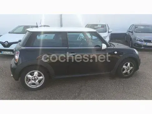 Usado Mini Cooper 120 CV (88 kW) 2010 Negro Utilitario