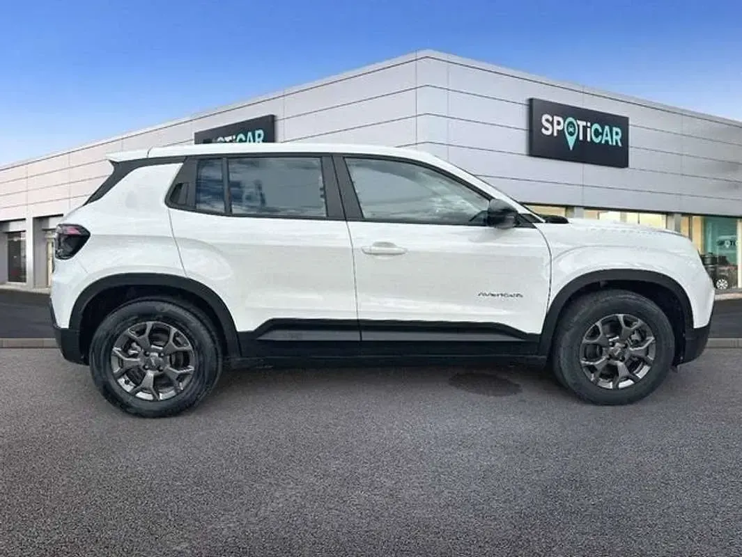 Usado Jeep Avenger EV Longitude 114 kW (156 CV) 2023 Blanco SUV