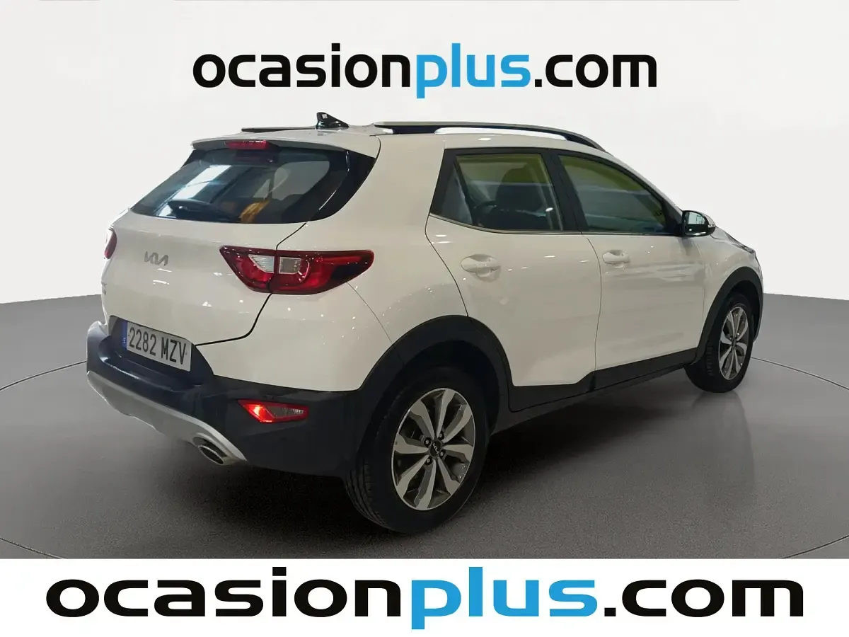 Usado Kia Stonic 101 CV (74 kW) 2025 Blanco SUV
