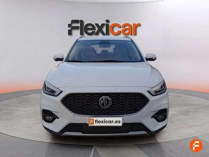 Usado MG ZS Luxury 111 CV (81 kW) 2023 Blanco SUV
