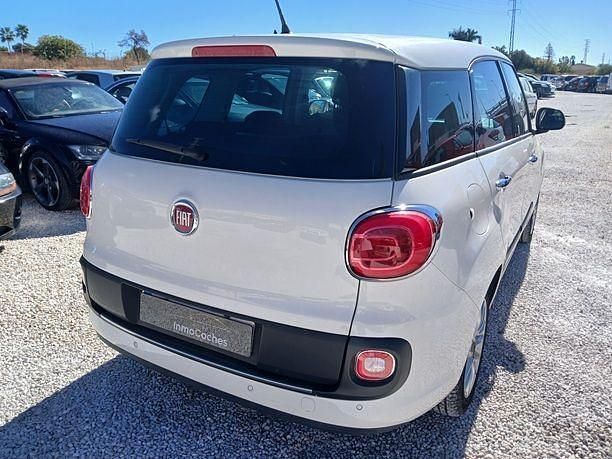 Usado Fiat 500L Lounge 105 CV (77 kW) 2015 Blanco Monovolumen