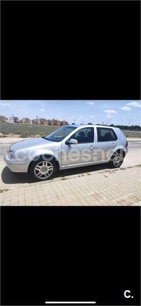Gris / plata Usado 2003 VW Golf IV Advance Berlina | 2500 € (Buen precio) - Imagen 1/4
