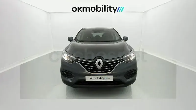 Usado Renault Kadjar Equilibre 140 CV (102 kW) 2022 Gris / plata SUV