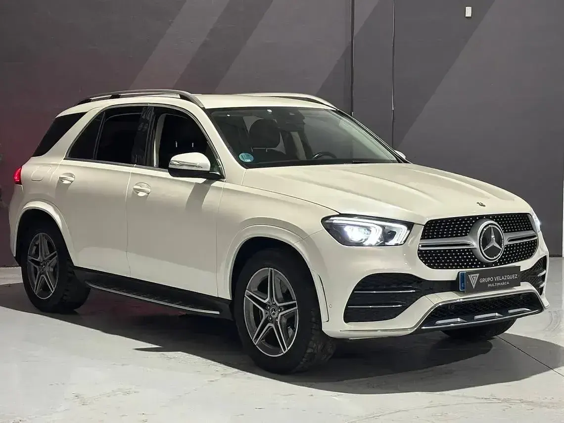 Käytetty Mercedes GLE300 272 HP (200 kW) 2023 Valkoinen Katumaasturi
