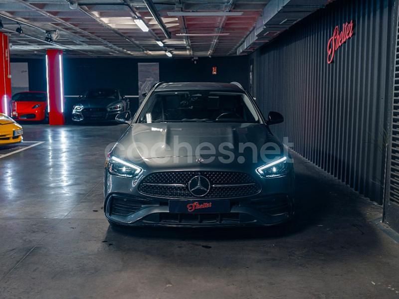 Usado Mercedes C300e 320 CV (235 kW) 2022 Gris / plata Familiar