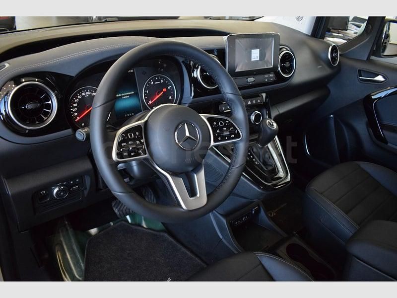 Usado Mercedes T180 116 CV (85 kW) 2025 Blanco Monovolumen