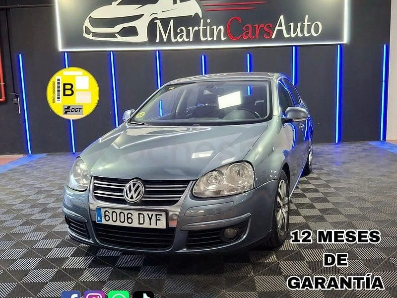 Gris / plata Usado 2006 VW Jetta Advance Berlina | 5690 € (Precio justo) - Imagen 1/4