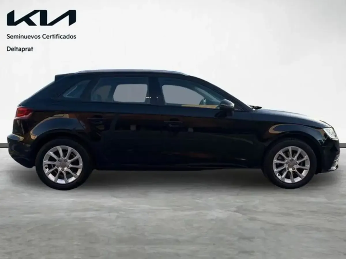 Usado Audi A3 Advanced Plus 110 CV (80 kW) 2015 Negro Berlina