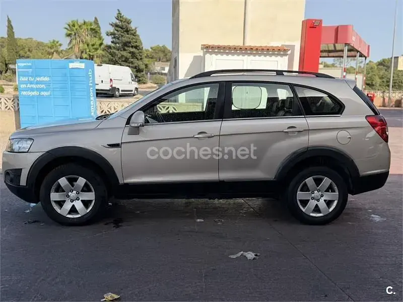 Usado Chevrolet Captiva LT 163 CV (119 kW) 2012 Beige SUV