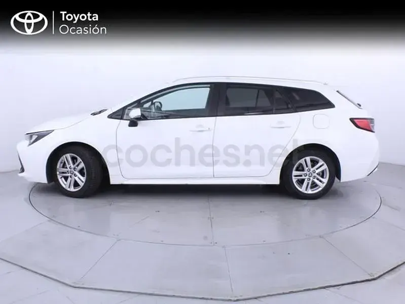 Usado Toyota Corolla Active 122 CV (89 kW) 2022 Blanco Familiar