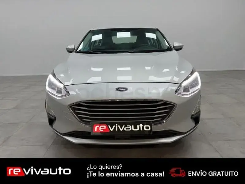 Usado Ford Focus Trend 120 CV (88 kW) 2022 Gris / plata Berlina