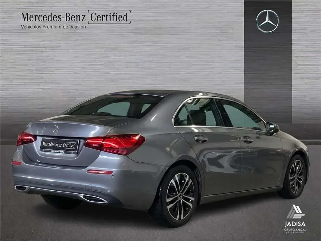 Usado Mercedes A180 136 CV (100 kW) 2024 Berlina