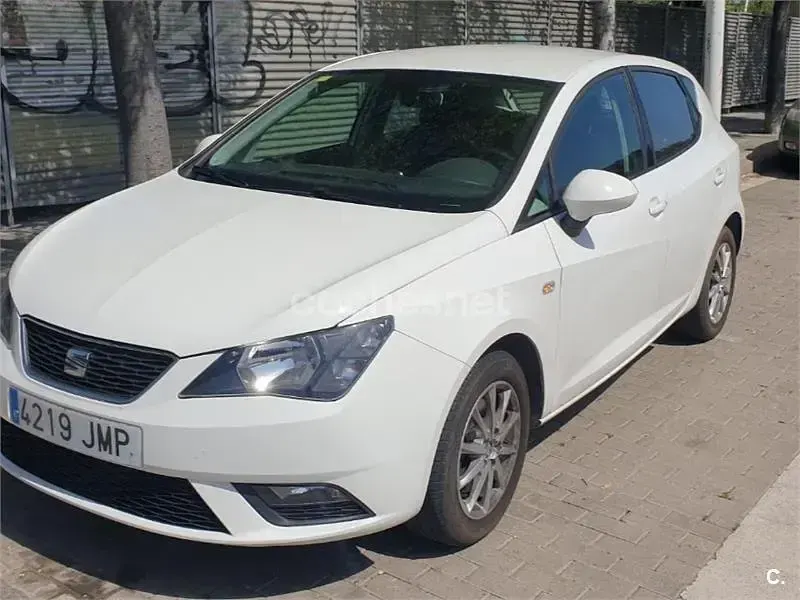 Usado Seat Ibiza Style 105 CV (77 kW) 2016 Blanco Berlina