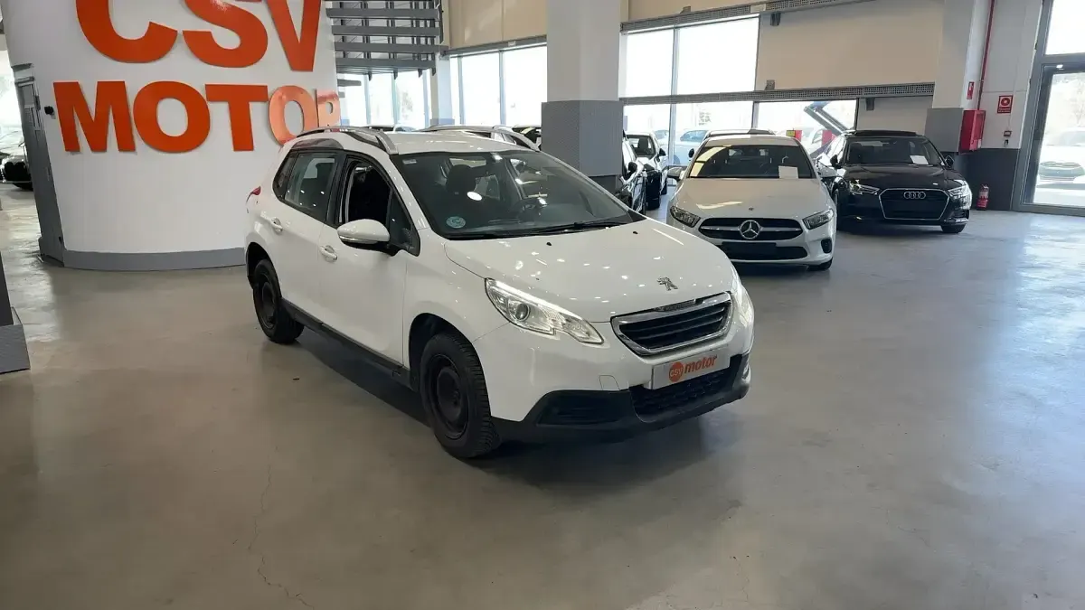 Usado Peugeot 2008 Access 82 CV (60 kW) 2014 Blanco SUV