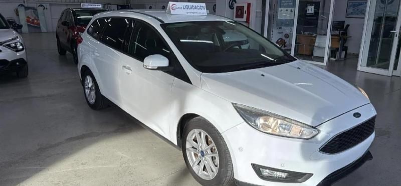 Blanco Usado 2017 Ford Focus Trend+ Familiar | 11.000 € (Un poco caro) - Imagen 1/4