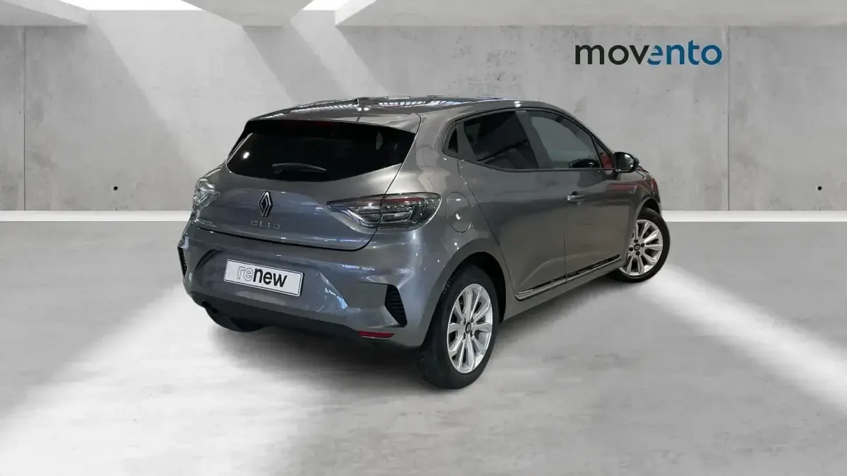 Usado Renault Clio V Evolution 100 CV (73 kW) 2025 Gris Berlina