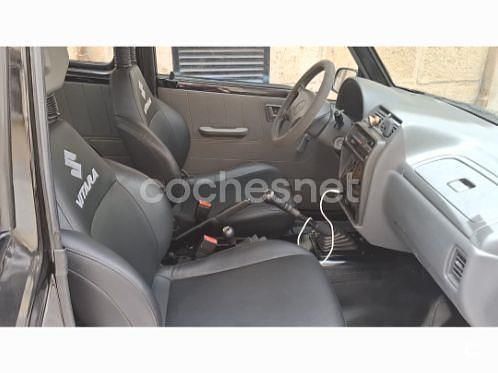 Usado Suzuki Vitara 90 CV (66 kW) 2001 Negro SUV
