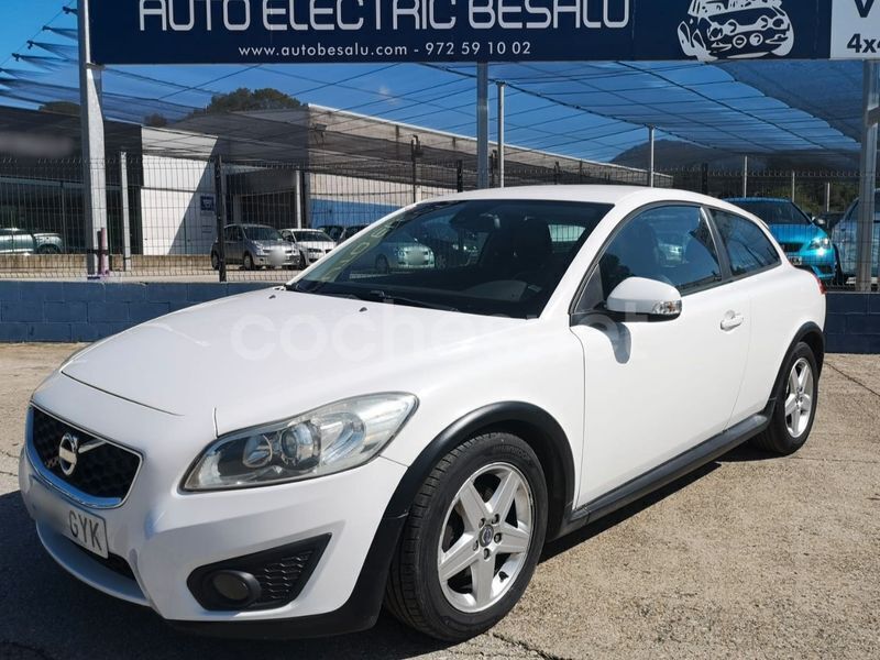 Usado Volvo C30 Momentum 109 CV (80 kW) 2010 Blanco Utilitario