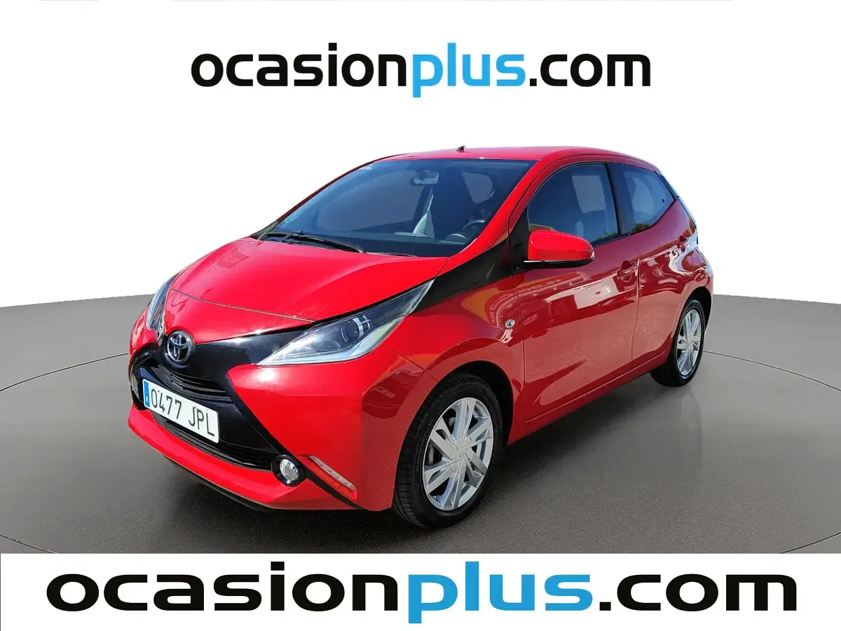 Usado Toyota Aygo X-play 69 CV (50 kW) 2016 Utilitario